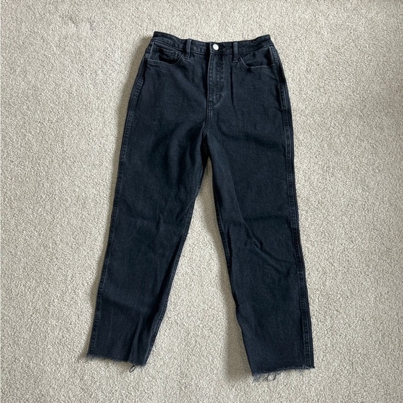 Hollister ultra high rise black mom jean in size 26 x 25 - Picture 1 of 5